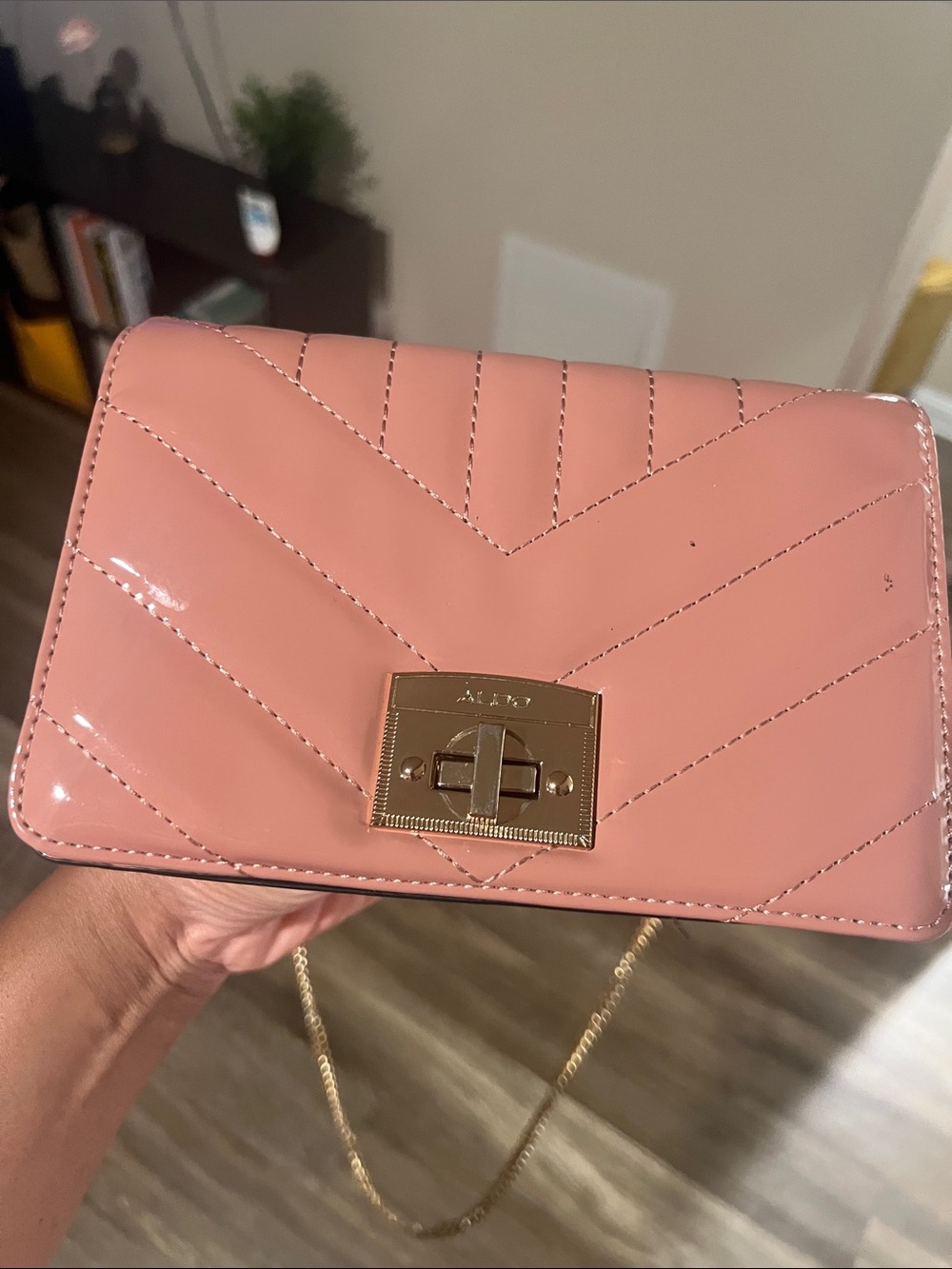 Aldo Glossy Pink Crossbody Bag with Gold Chain - Picture 3 of 5